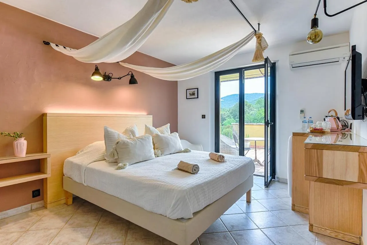 Bed and Breakfast La Bergerie Le Plan-de-la-Tour 0*,  Frankreich
