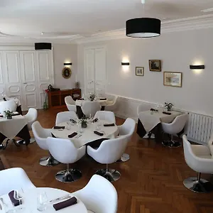 Logis Restaurant La Tour De Ciron Carmaux