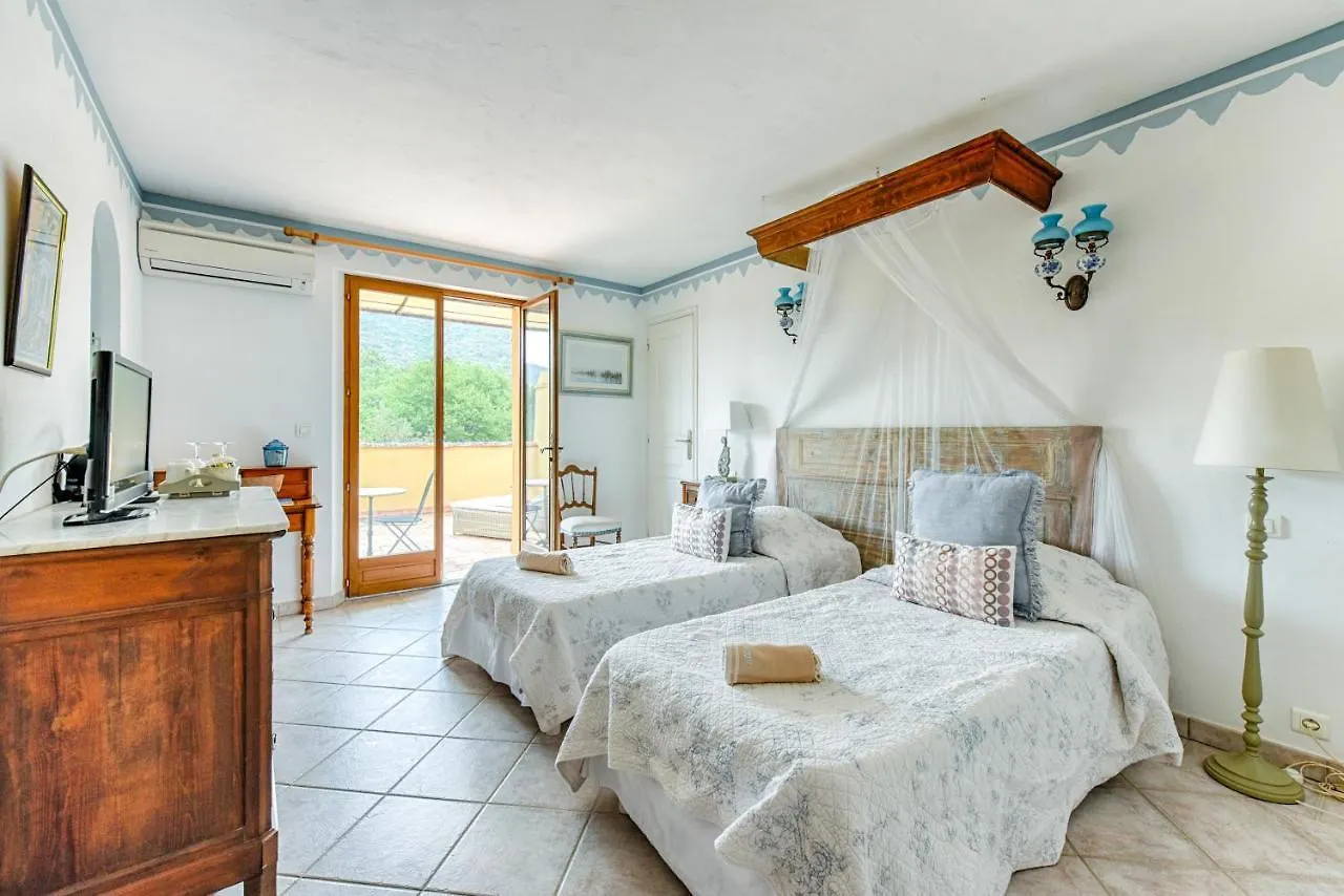 Bed and Breakfast La Bergerie à Le Plan-de-la-Tour 0*,
